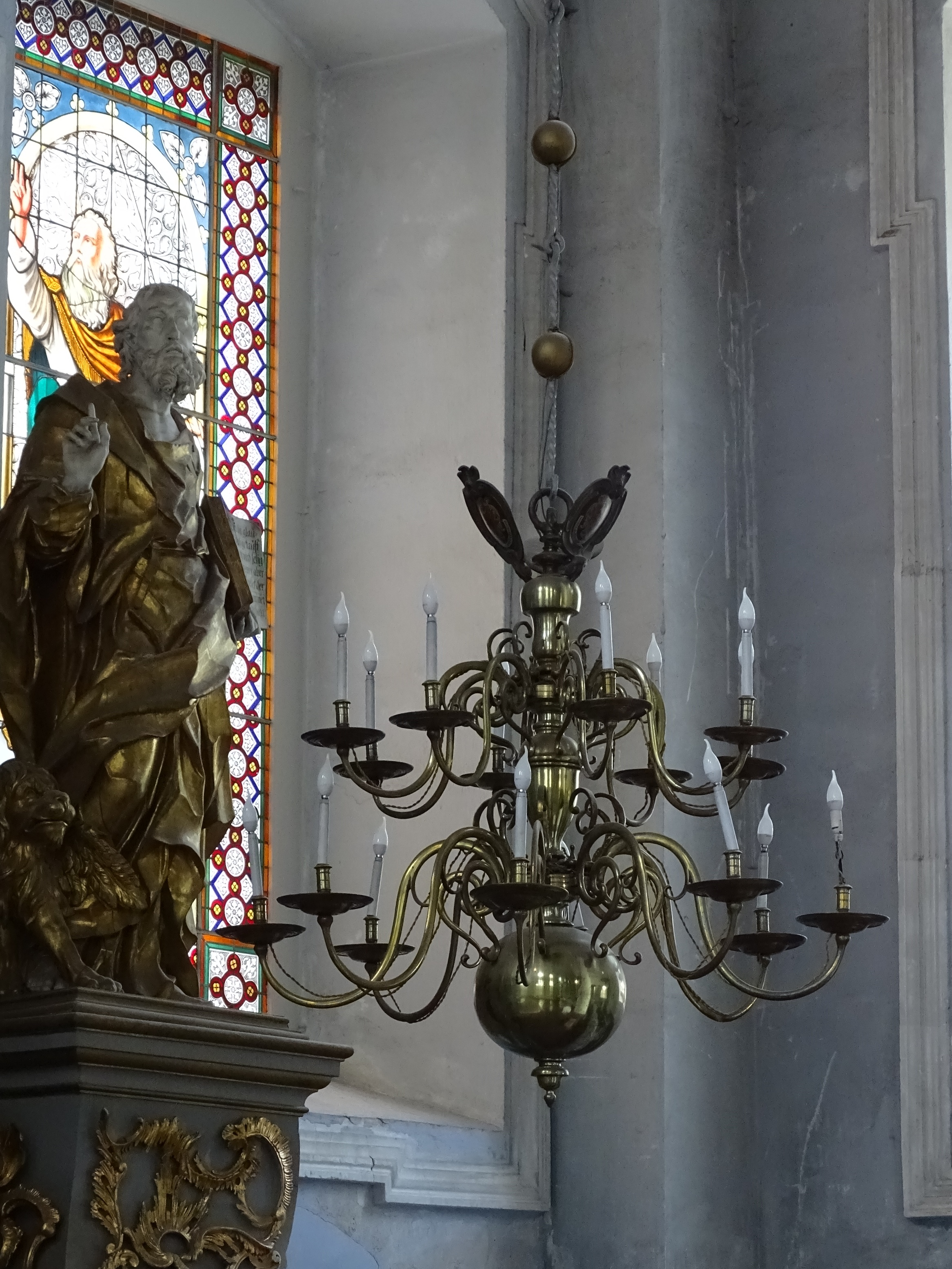 Chandelier, middle of 17th c., Liepāja Holy Trinity Evangelical Lutheran Cathedral. Photo by Alantė Valtaitė-Gagač, 2021